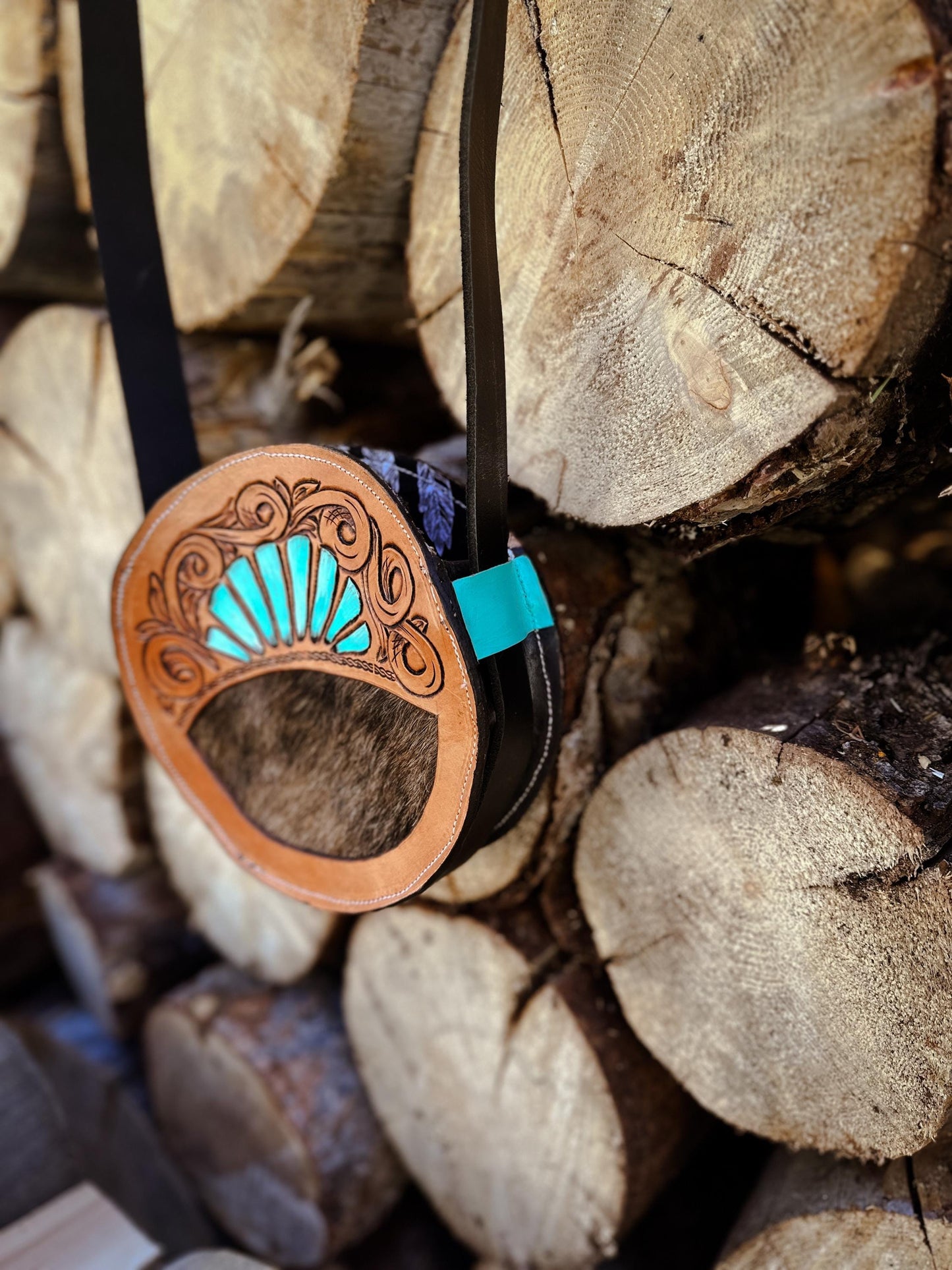 Western Tooled Full Leather Round Purse